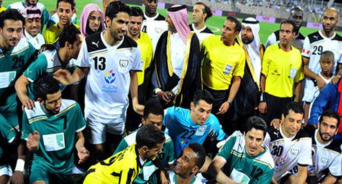 بالصور والفيديو .. نجوم الدوري السعودي يهزمون نجوم العالم المسلمين بالتسعة